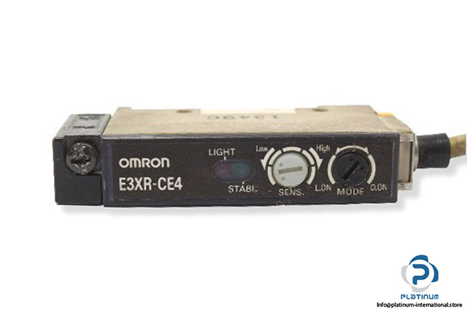 omron-e3xr-ce4-photoelectric-slim-sensor-3