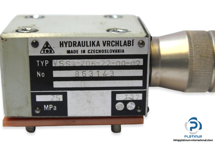 argo-hytos-vss1-206-22-00-02-flow-regulator-valve-1
