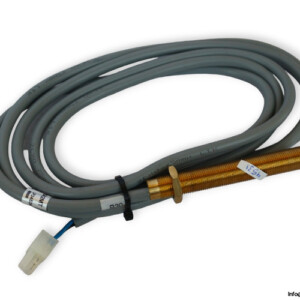 carlo-gavazzi-FSA2_S4_2MT-proximity-magnetic-sensor-new