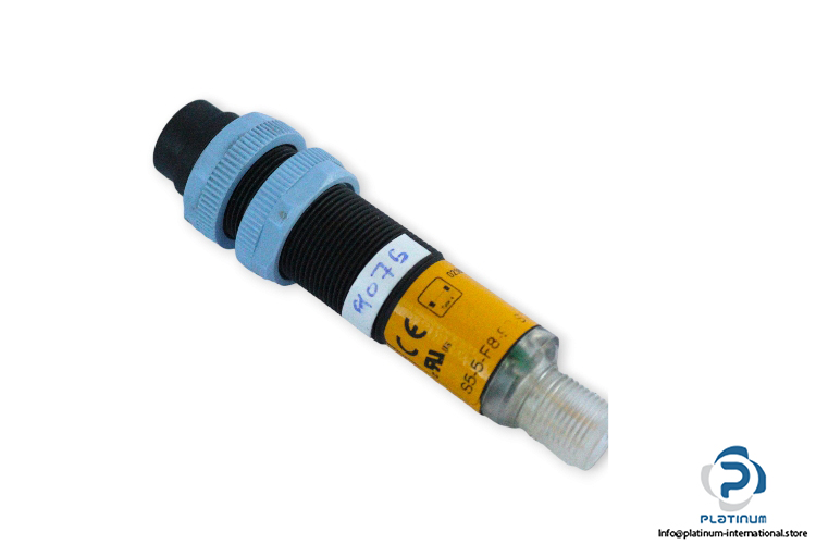 datasensor-S5-5-F8-92-ST4-photoelectric-sensor-receiver-(used)