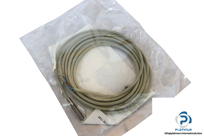 baumer-IFRM-05P15A1_L-inductive-sensor-new