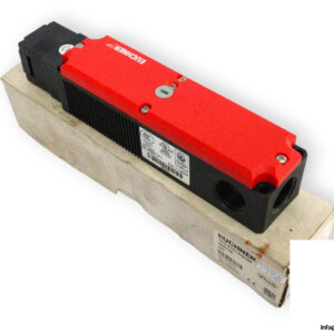 Euchner TP4-2131A024M Safety Switch TP With Door Monitoring Contact