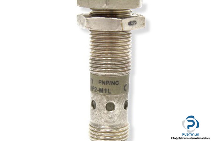 omron-e2el-x2f2-m1l-cylindrical-proximity-sensor-4