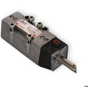 Norgren-SXE9573-A80-00-single-solenoid-valve-(used)