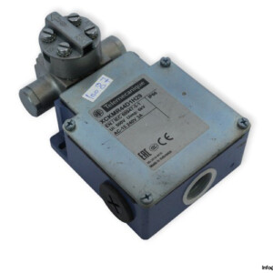 telemecanique-XCKMR44D1H29-limit-switch-(New)