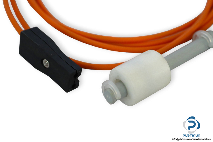 honeywell-L114-2236-vertical-level-sensor-used-2