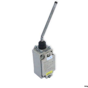 omron-D4B-4181N-limit-switch-(used)