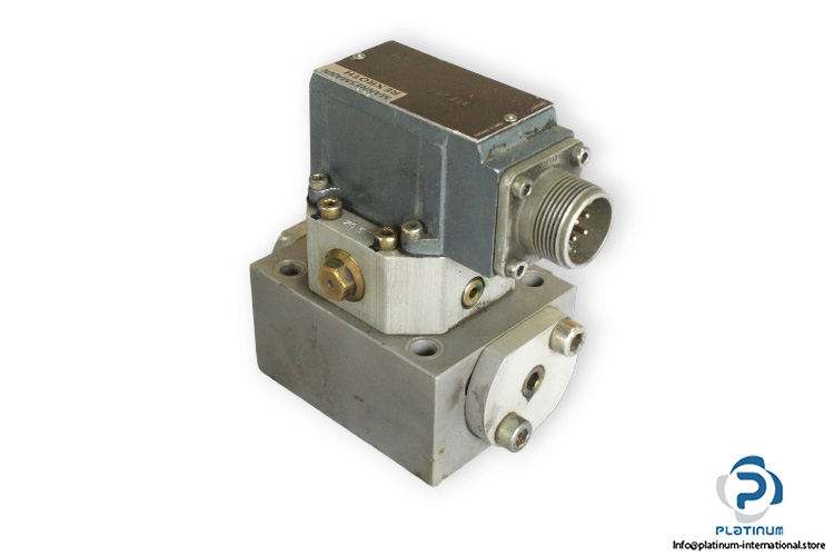 rexroth-4WS2EM10-3X_30B2ET315Z80_M-4-WAY-directional-servo-valve-used