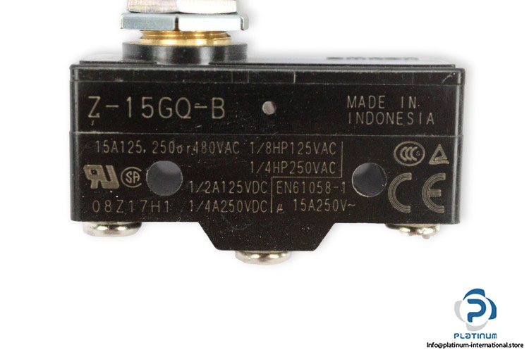 omron-Z-15GQ-B-limit-switch-(New)-1