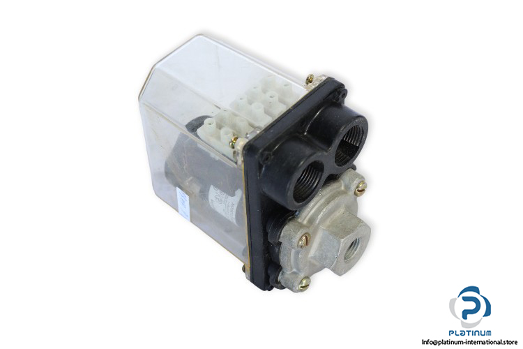 klockner-MOELLER-MC-S11-pressure-switch-(used)
