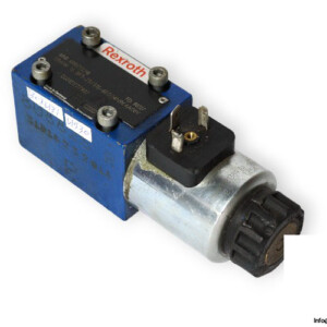 Rexroth-R900755298-pump-safety-block-(used)