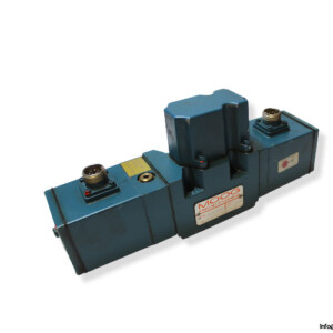 moog-d651-402c-servo-proportional-control-valve