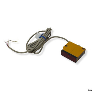 omron-E3S-LS10XE4-photoelectric-sensor