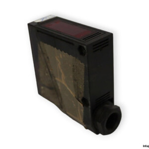 Omron E3JM-R4M4-G Photoelectric Retro-Reflective Sensor