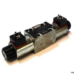 parker-D1FBE01HC0NMW0-11-X944-proportional-directional-control-valve