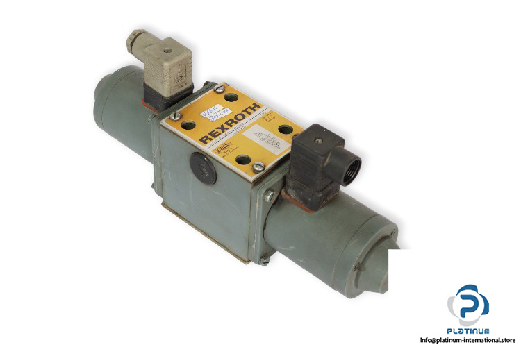Rexroth-4-WE-10-S3-11_LG24NZ4-solenoid-operated-directional-valve-(used)