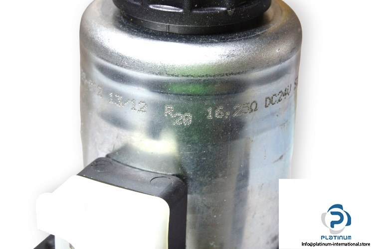 parker-d3dw001fnjw15n42-solenoid-operated-directional-valve-2