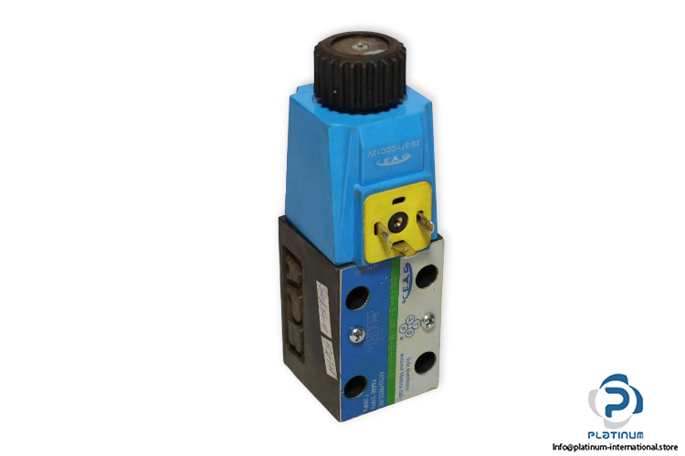 Syd-DG4V-3-0B-M-U-G-40-solenoid-operated-directional-valve-(used)