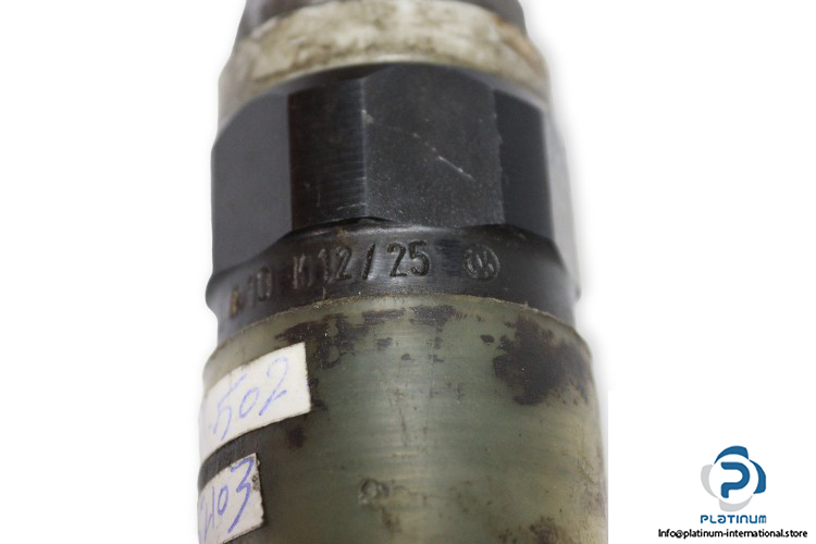 rexroth-R900430305-pressure-relief-valves-direct-operated-used-3