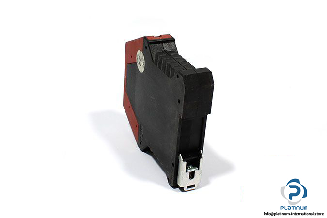 schneider-xpsaf5130-safety-relay-1