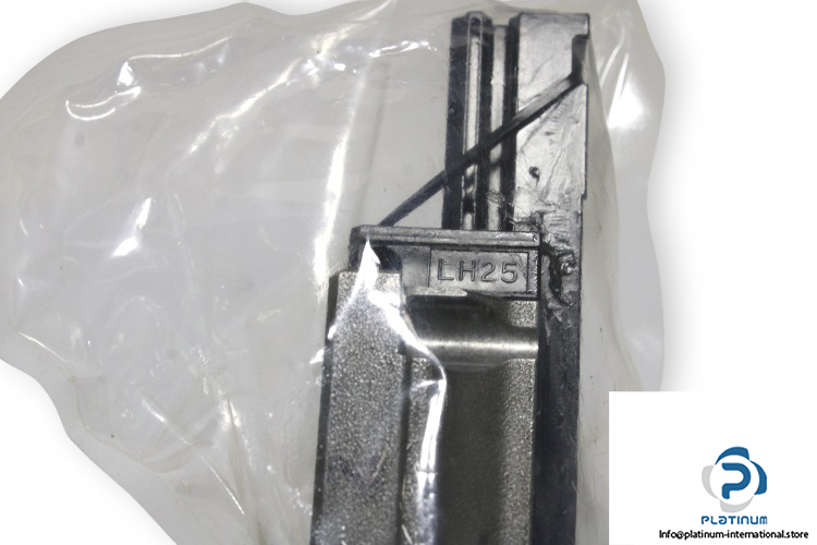 nsk-lah25emz-linear-bearing-block-2