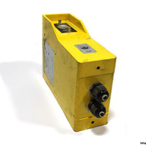 Leuze SLS 89/7 E.3-230V Through Beam Safety Light Barrier Receiver