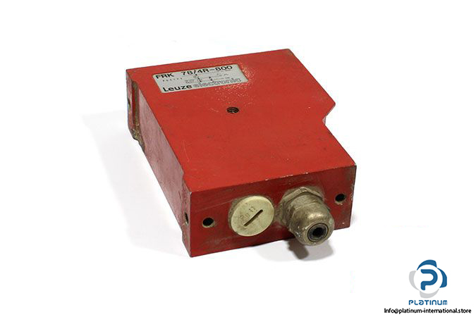 leuze-FRK-78_7-800-diffuse-sensor-with-background-suppression