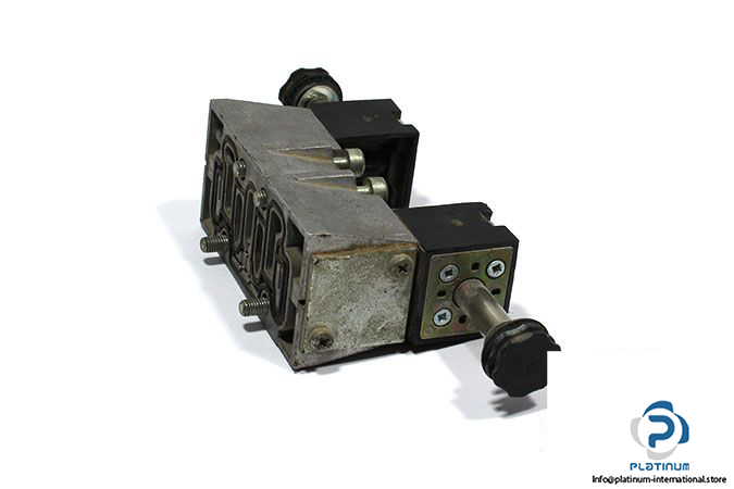 norgren-sxe9673-z50-81-double-solenoid-valve-1