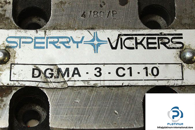 vickers-dgma-3-c1-10-connection-plate-for-four-port-directional-valve-1