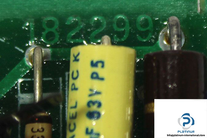 cb051-riva-calzoni-182299-1008240187-me-card-3
