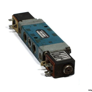 Wabco-572-720-528-0-double-solenoid-valve