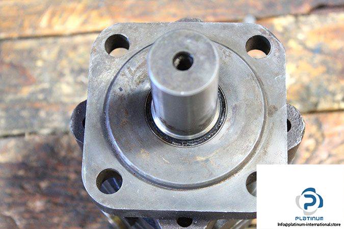 danfoss-oms-100-151f0201-2-hydraulic-motor-2-2
