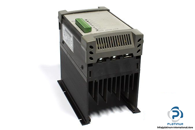 watt-W5TP4V045-24J-power-regulator