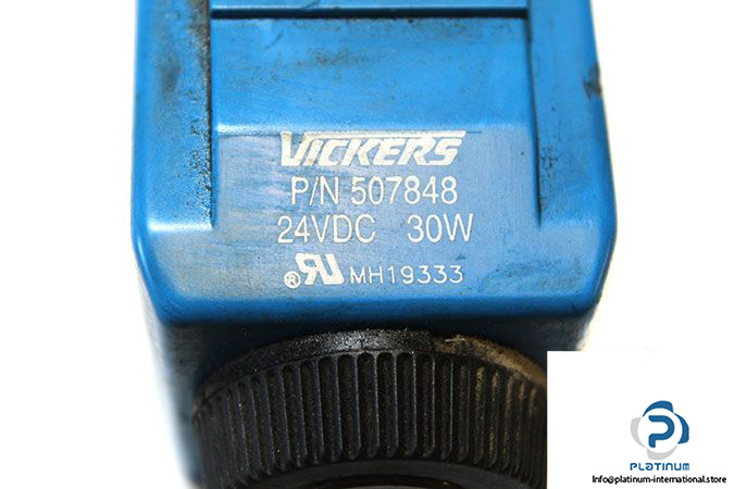 vickers-dg4v-3-6c-vm-u-h7-60-solenoid-operated-directional-valve-2