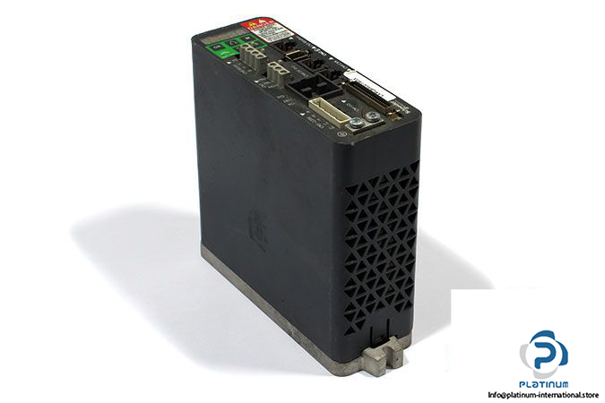 schneider-LXM28AU01M3X-motion-servo-drive