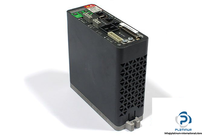 schneider-LXM28AU04M3X-motion-servo-drive