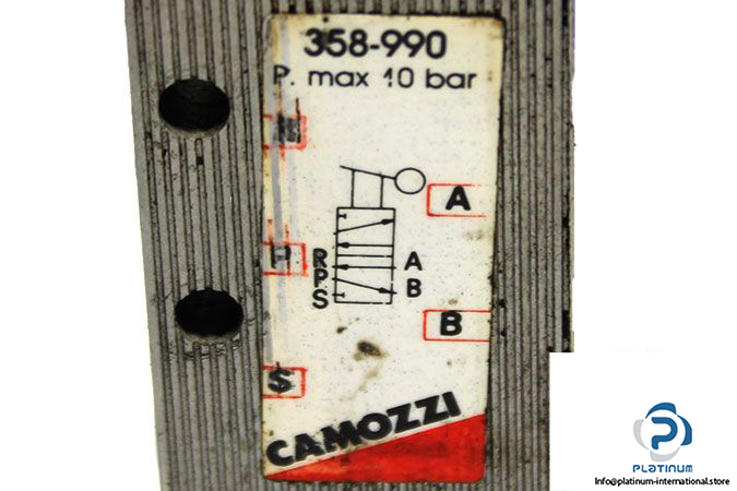 camozzi-358-990-pneumatic-valve-3