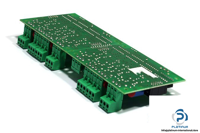 6m10r-001-circuit-board-2
