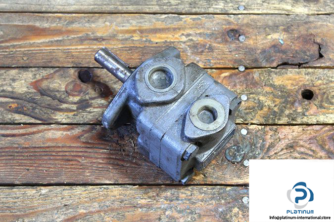vickers-V214-2-1C-12-S214-JA-J -variable-vane-pump