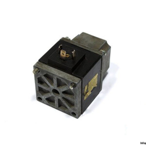 Bosch 0 831 032 007 Solenoid Coil