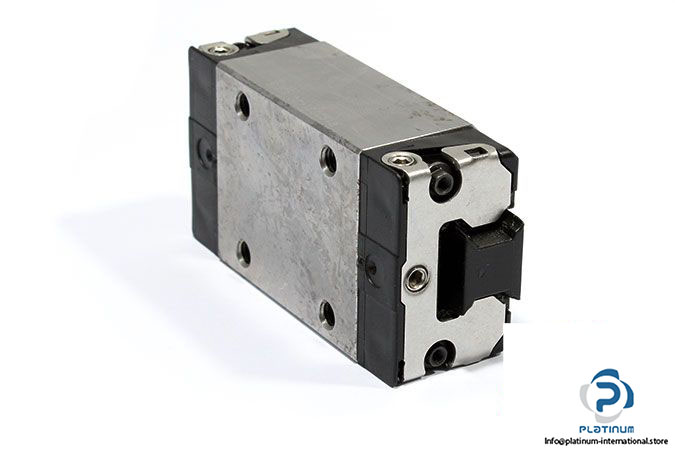 rexroth-r162221420-ball-runner-block-sns-1