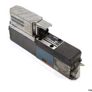 bosch-0-811-404-142-servo-solenoid-directional-control-valve
