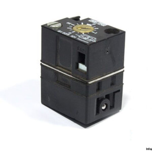 crouzet-81-525-101-pneumatic-valve