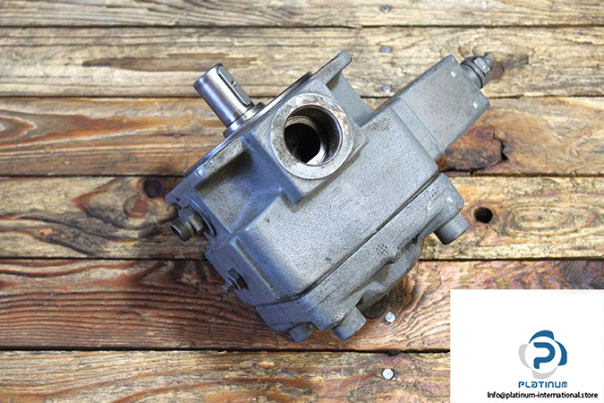 rexroth-1pv2v3-30_40ra01mc40a1-variable-vane-pump-1