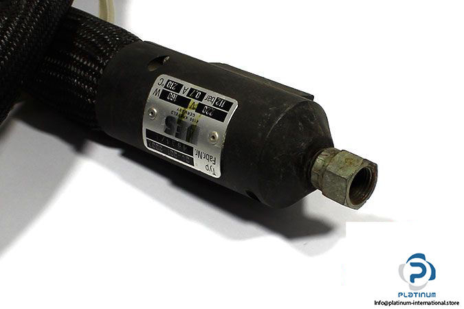 ues-04-001-0002-hot-glue-hose-2
