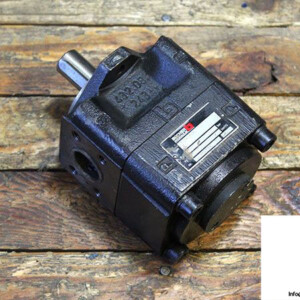 Bucher QT32-010R Internal Gear Pump