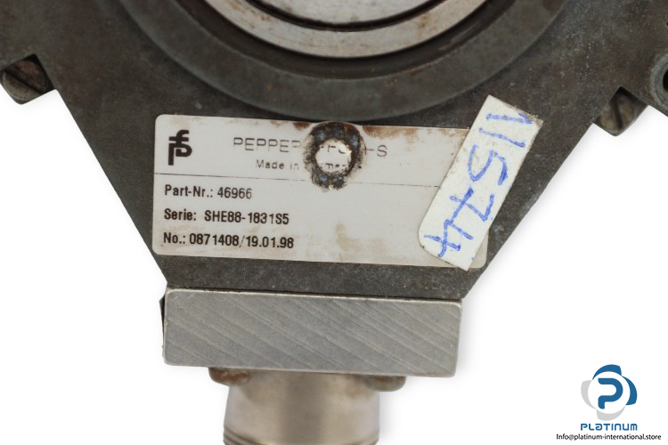 pepperl-fuchs-SHE88-1831S5-rotary-encoder-(used)-1