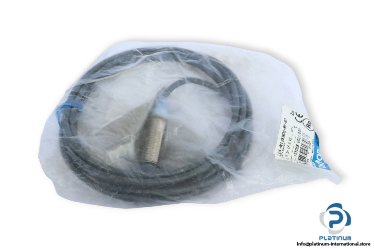 omron-E2A-M12KN08-WP-B2-inductive-proximity-sensor-(New)
