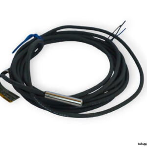 omron-E2E-C1C1-miniature-cylindrical-proximity-sensor-(new)