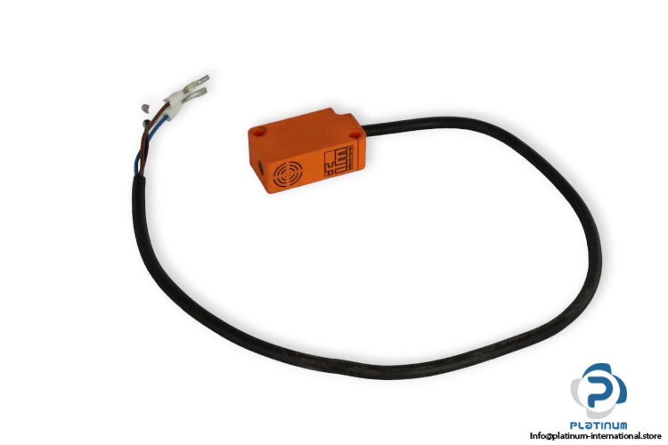 ifm-IS5008-2M-inductive-sensor-(used)